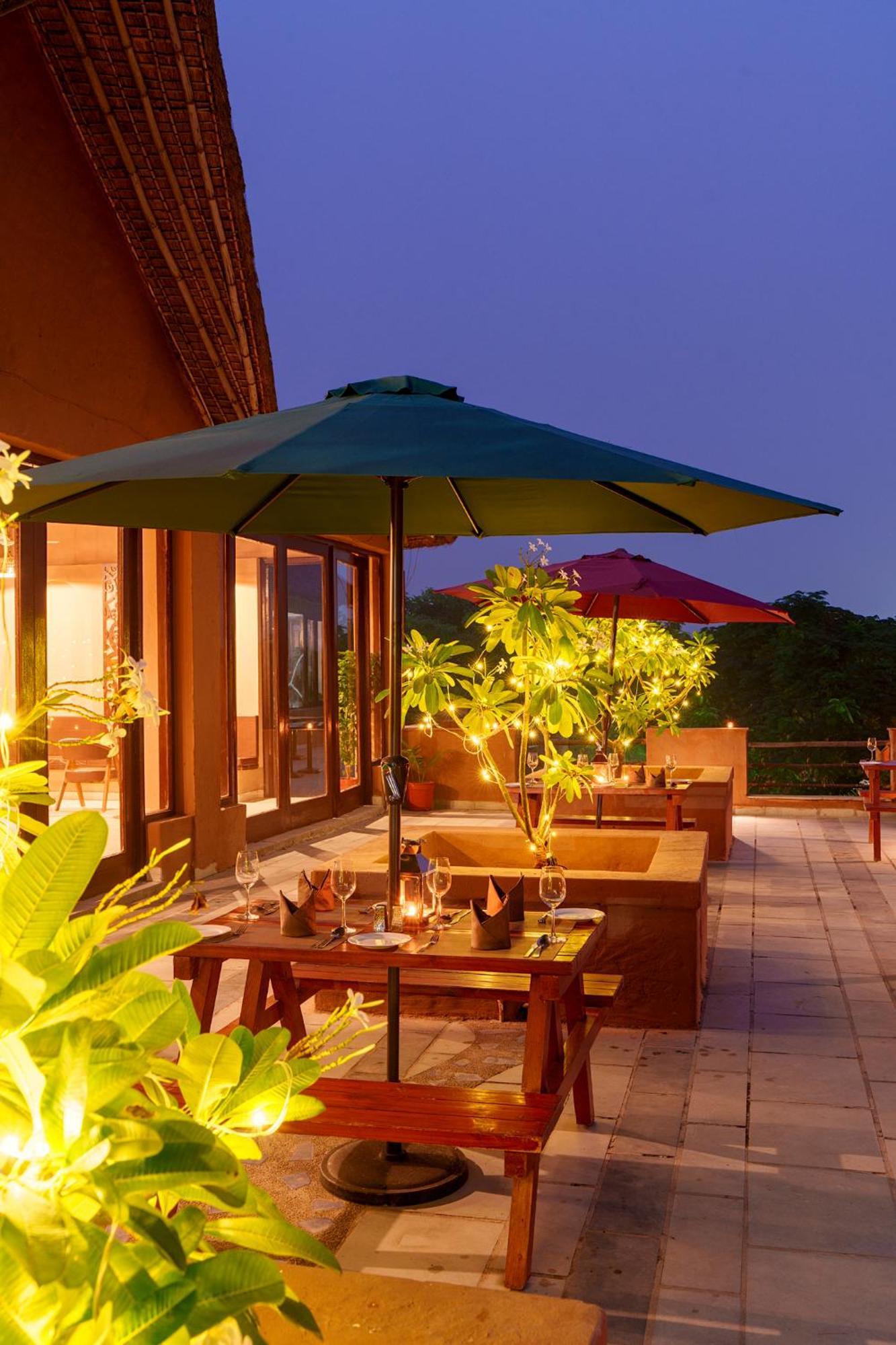 Gaj Resort, A Member Of Radisson Individuals Retreats Binewāl المظهر الخارجي الصورة