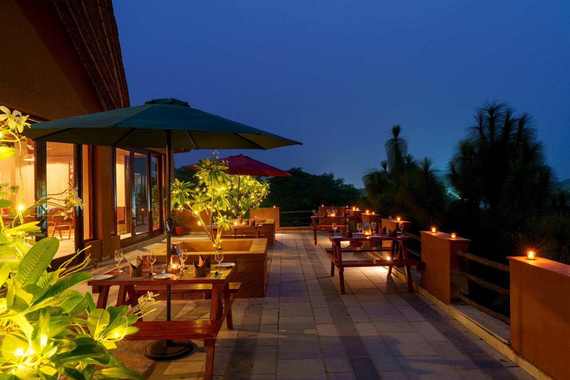 Gaj Resort, A Member Of Radisson Individuals Retreats Binewāl المظهر الخارجي الصورة
