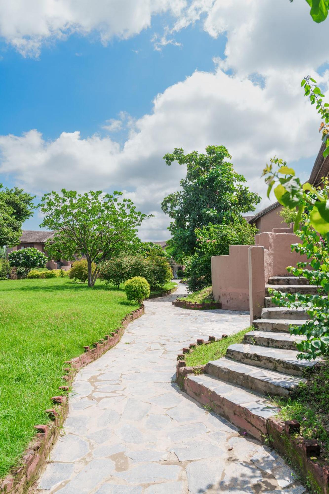 Gaj Resort, A Member Of Radisson Individuals Retreats Binewāl المظهر الخارجي الصورة